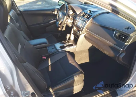 2012 Toyota Camry Se z USA, uszkodzony, nr VIN 4T1BF1FK0CU047124